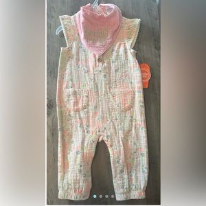 Wonder Nation outfit 6/9M pink